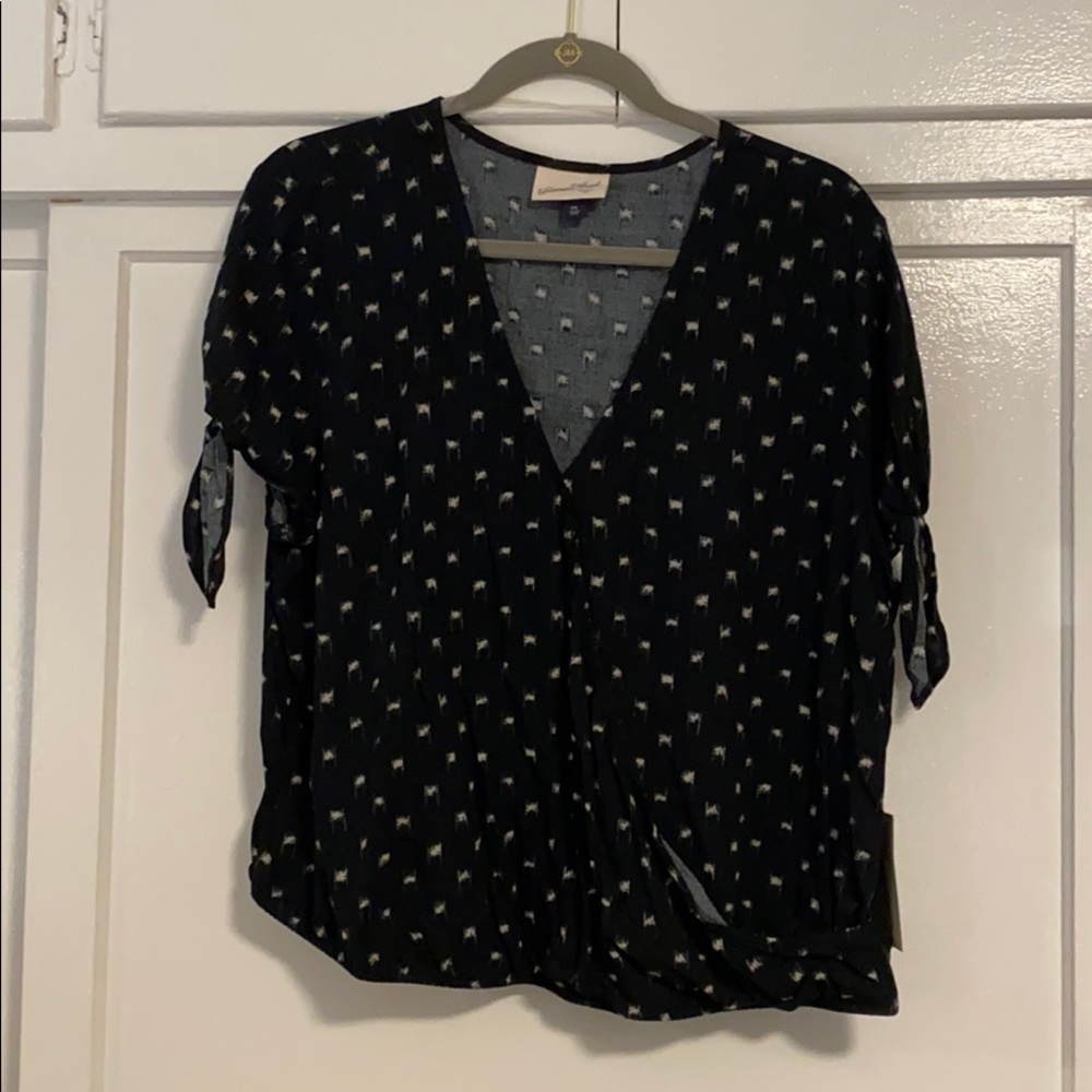 Cropped wrap blouse with tie sleeve detail - xxl